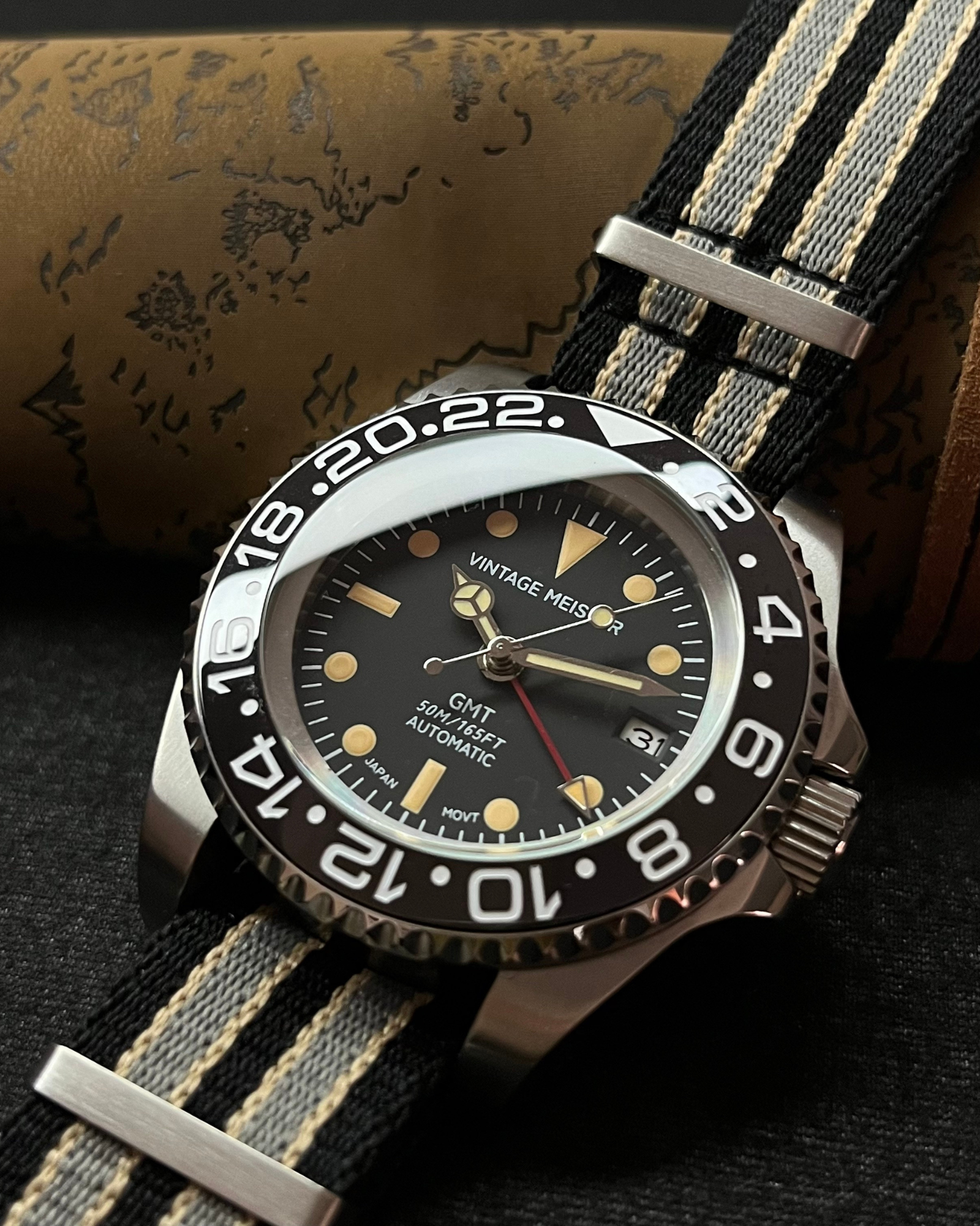 Automatic Vintage GMT Watch with Date - 44MM Case